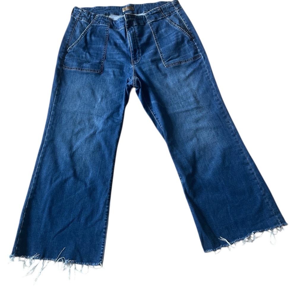 Kut from the Kloth Dark Blue Flare Jeans - Picture 2 of 6
